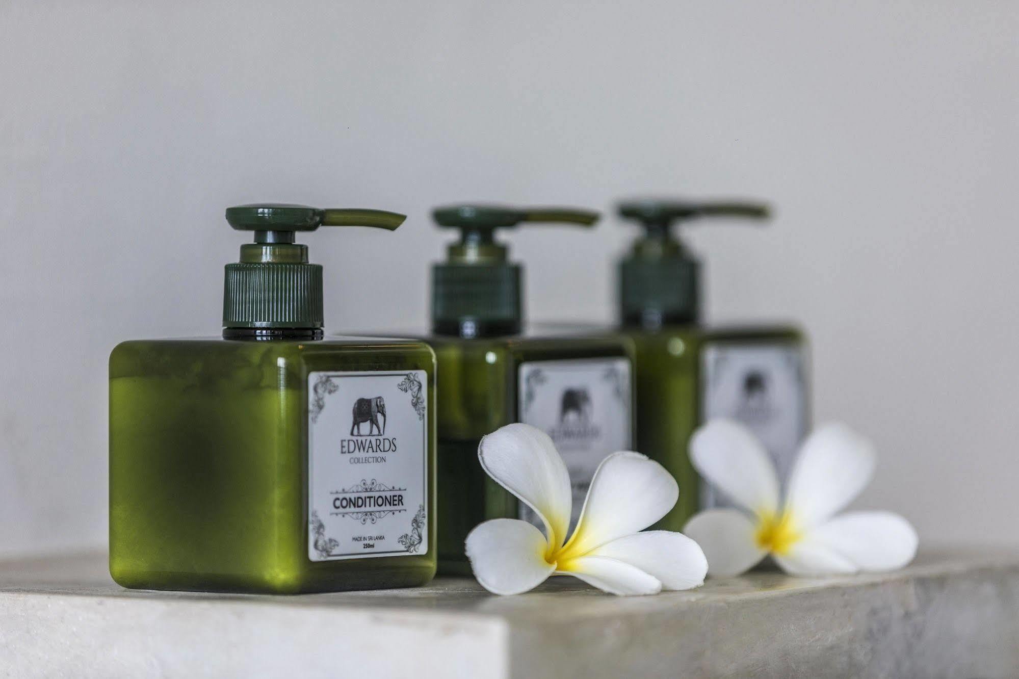 The Frangipani Tree By Edwards Collection Hotel Unawatuna Ngoại thất bức ảnh